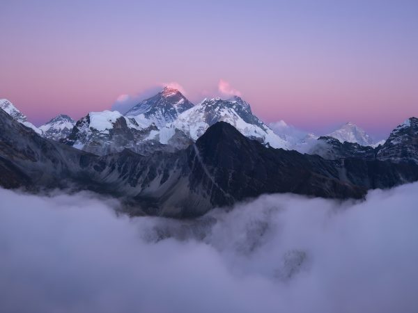 Glow in Everest