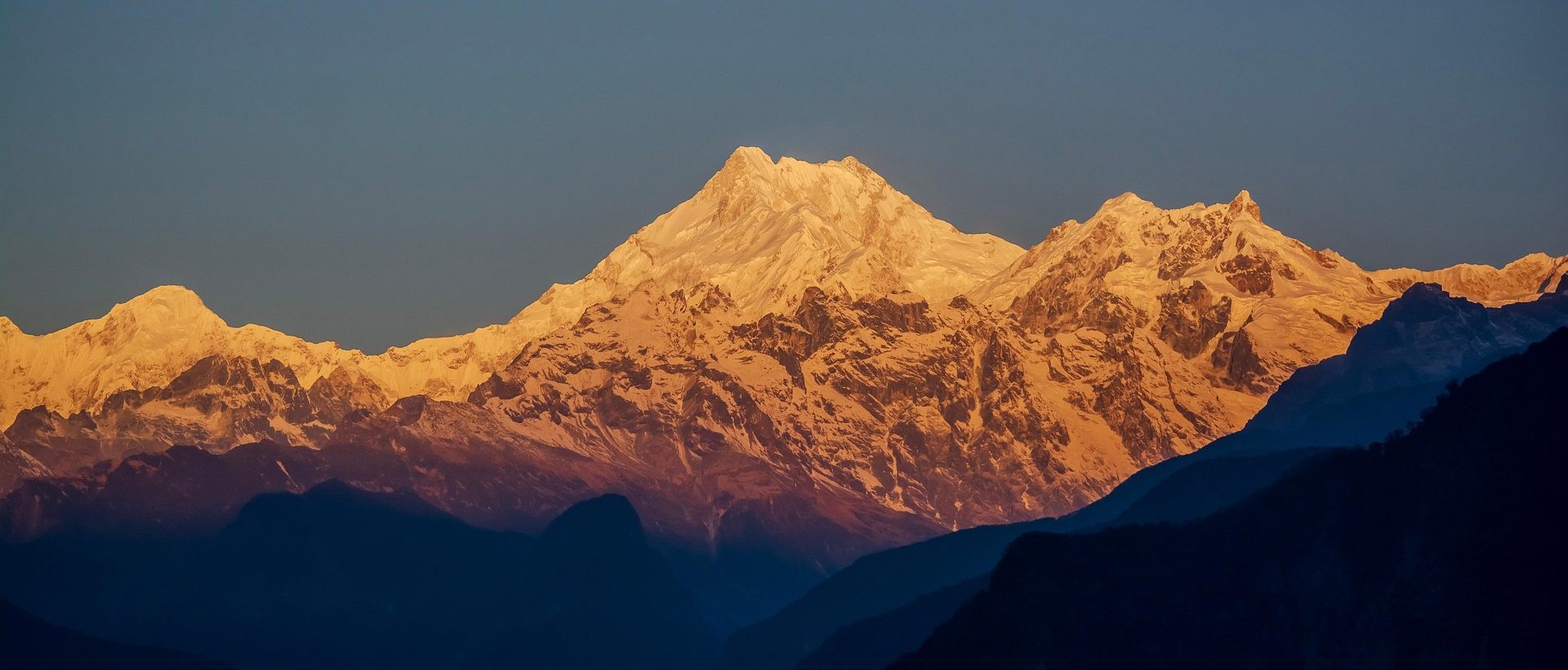 Sunrise in Kanchanjhugha Mountain